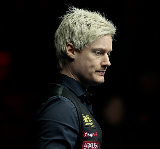 纪念巴萨成立125周年，俱乐部推出特别版球衣标志